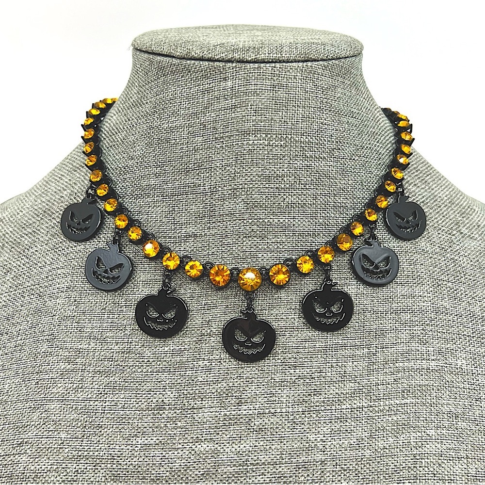 Betsey Johnson ‘Punk n Spice’ Black Pumpkin Necklace  NWT!